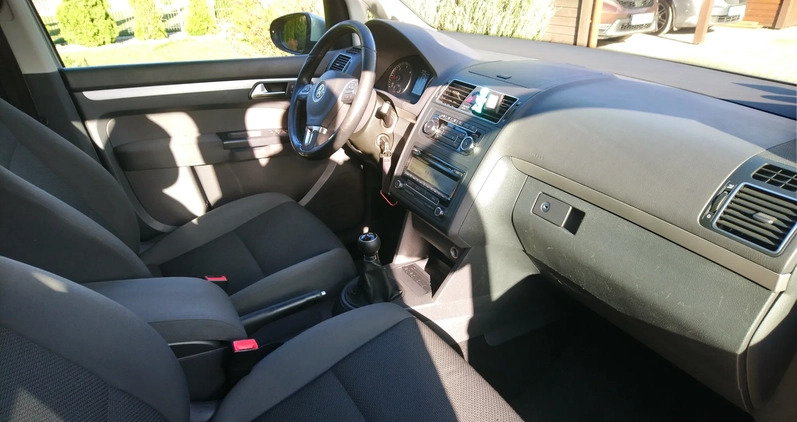 Volkswagen Touran cena 19900 przebieg: 397000, rok produkcji 2010 z Witnica małe 154